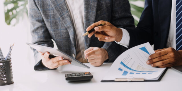 inmobiliaria gestionando Golden Visa