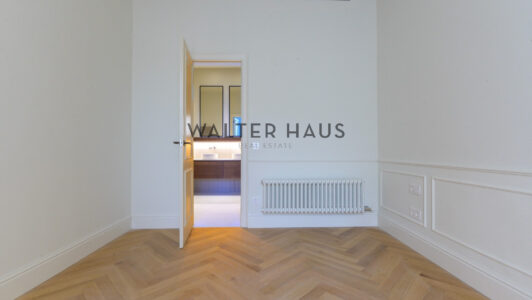M_316837-1.jpg