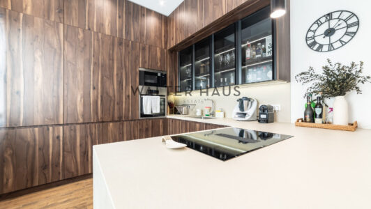 52A51622632-3.jpg