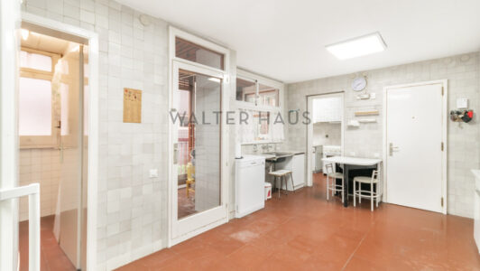 Gran_piso_en_venta_en_Les_Tres_Torres_Barcelona_282637.jpg