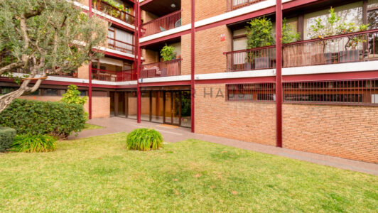 Gran_piso_en_venta_en_Les_Tres_Torres_Barcelona_416317.jpg