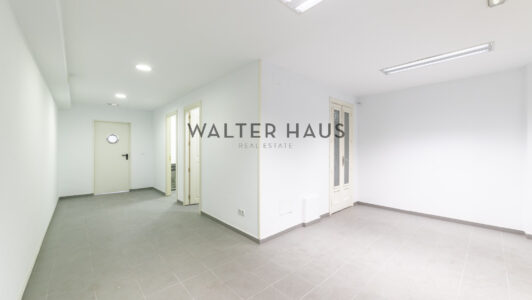 52A24053224-1.jpg