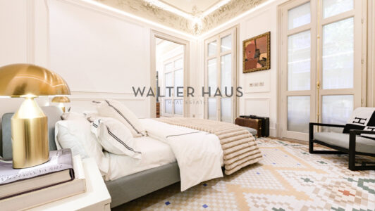 Roger_de_lluria__00_18720-4.jpg