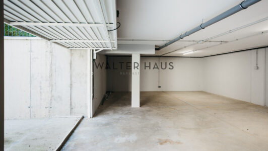 3B8A6488-1021065.jpg