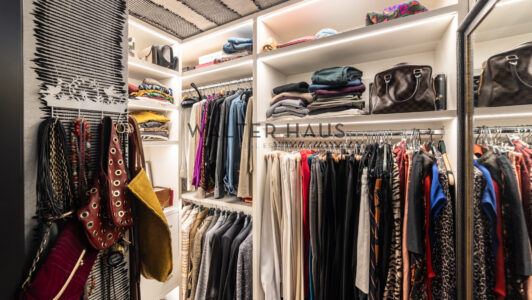 52A14845674-1.jpg