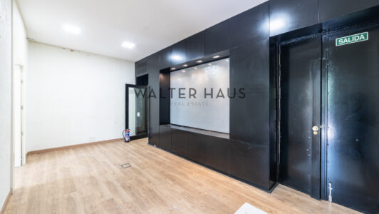 52A41641912-1.jpg