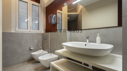BRU121-Bruc121-Pral1-268494-7.jpg