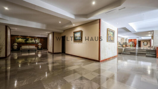 FINCA20HALL8058-3.jpg