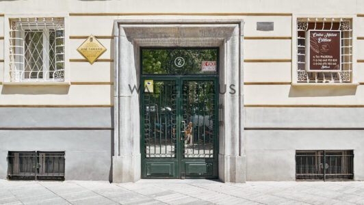 114059197-2.jpg