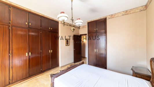 52A04447558-1.jpg