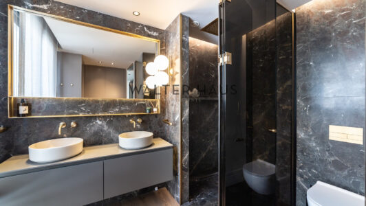 52A11187716-13.jpg