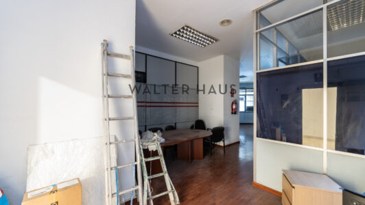 52A11771028-4.jpg