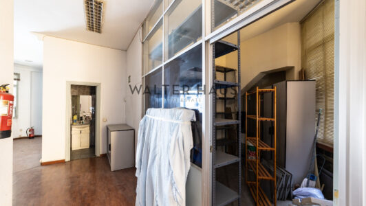 52A11804621-4.jpg