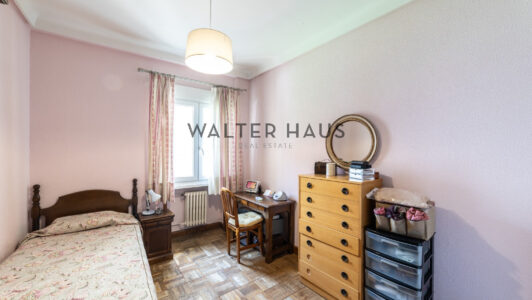 52A12942051-5.jpg