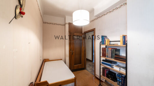 52A13011636-5.jpg