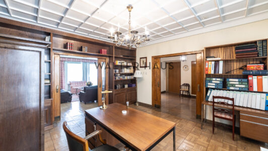 52A1323816-5.jpg