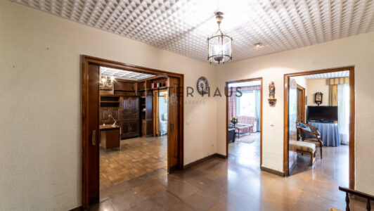52A1350-HDR5949-5.jpg