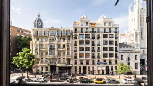 52A13555358-1.jpg