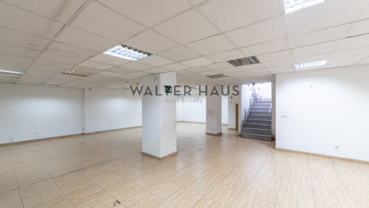 52A63388111-4.jpg