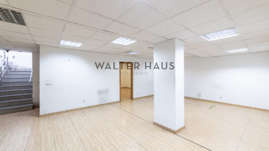 52A63396309-4.jpg