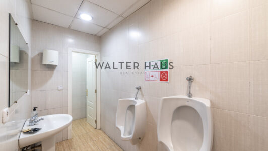 52A63516422-3.jpg