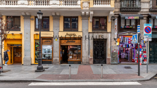 7636-4.jpg