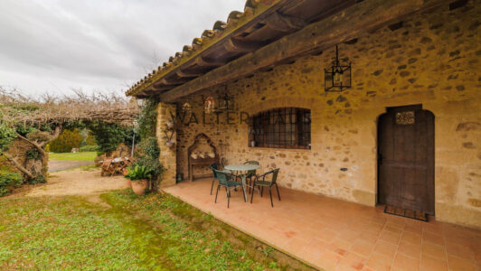 Masia20CorC3A7C3A020-2000016968.jpg