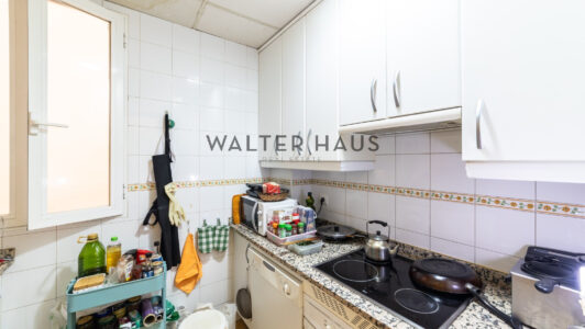 52A00549543-4.jpg