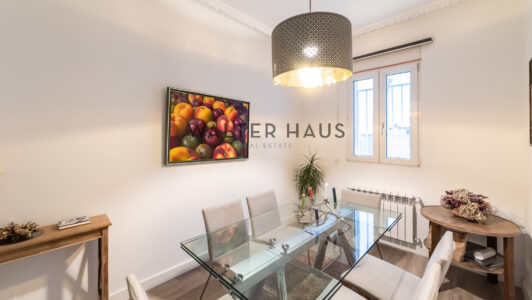 52A82835453-4.jpg