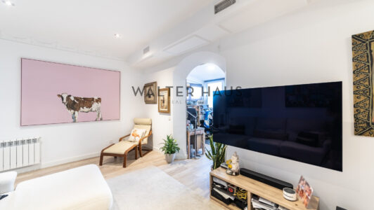 52A83084611-4.jpg