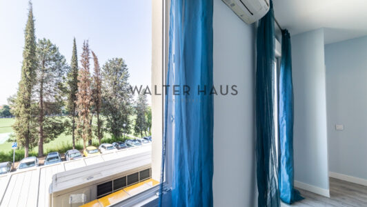 52A83658522-2.jpg
