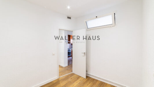 52A91145172-1.jpg
