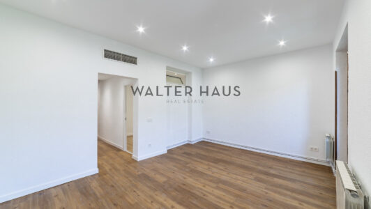 52A91258241-1.jpg
