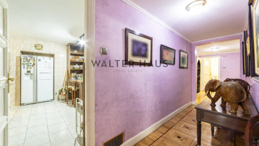52A96548202-3.jpg