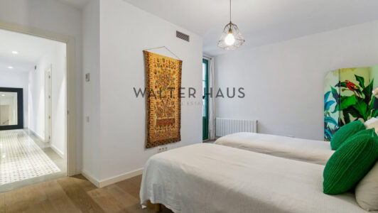 Piso20en20venta20en20Eixample2052C20WalterHaus_234502.jpg