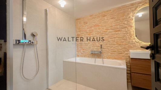 bathroom-azure5259-1.jpg