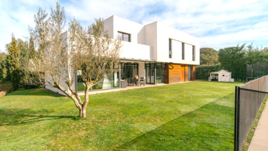 llagostera53963-2.jpg