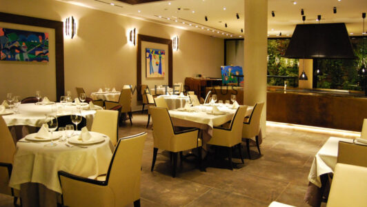 restaurant-les-noies-6ze3102lxp1969.jpg
