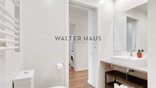 17.20BaC3B1o-20Bathroom2024266.jpg