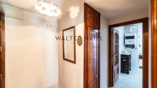 52A05836028-4.jpg