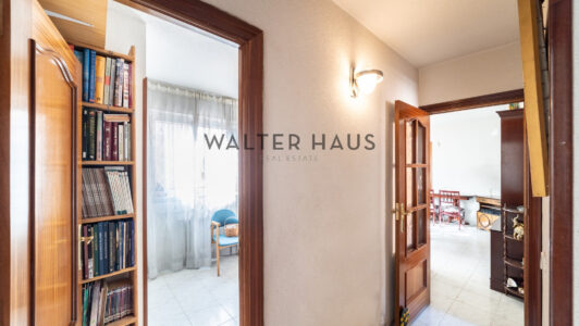 52A06267692-4.jpg