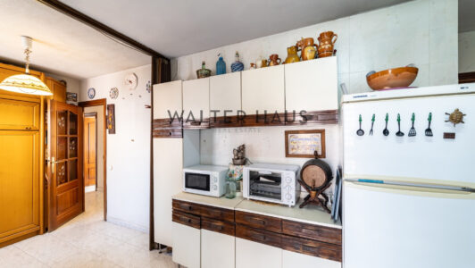 52A06389310-4.jpg