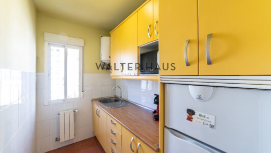 52A00088645-4.jpg