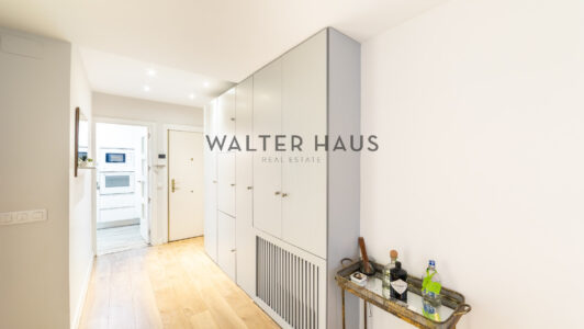 52A09824653-3.jpg