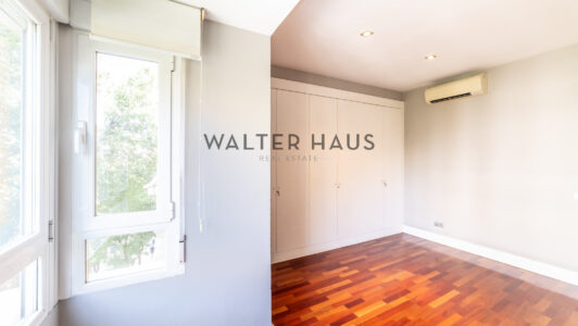 52A1364-HDR795-3.jpg