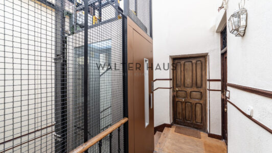 52A14683457-2.jpg