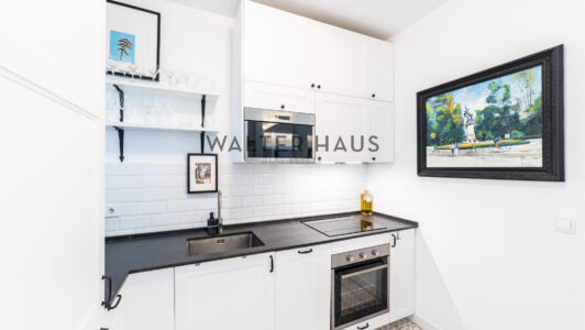 52A15377851-6.jpg