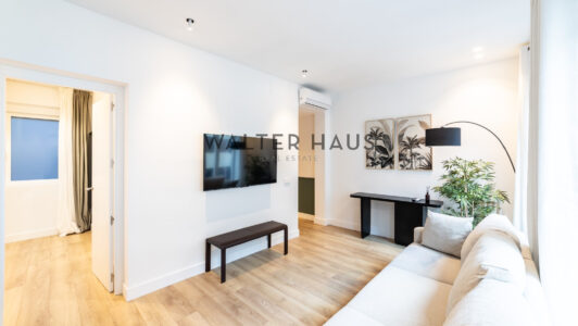 52A3618466-5.jpg