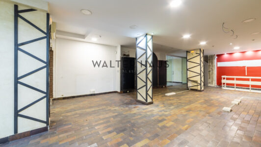 52A92118363-1.jpg