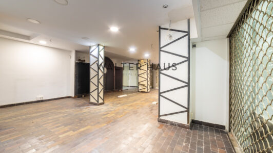 52A92127264-1.jpg